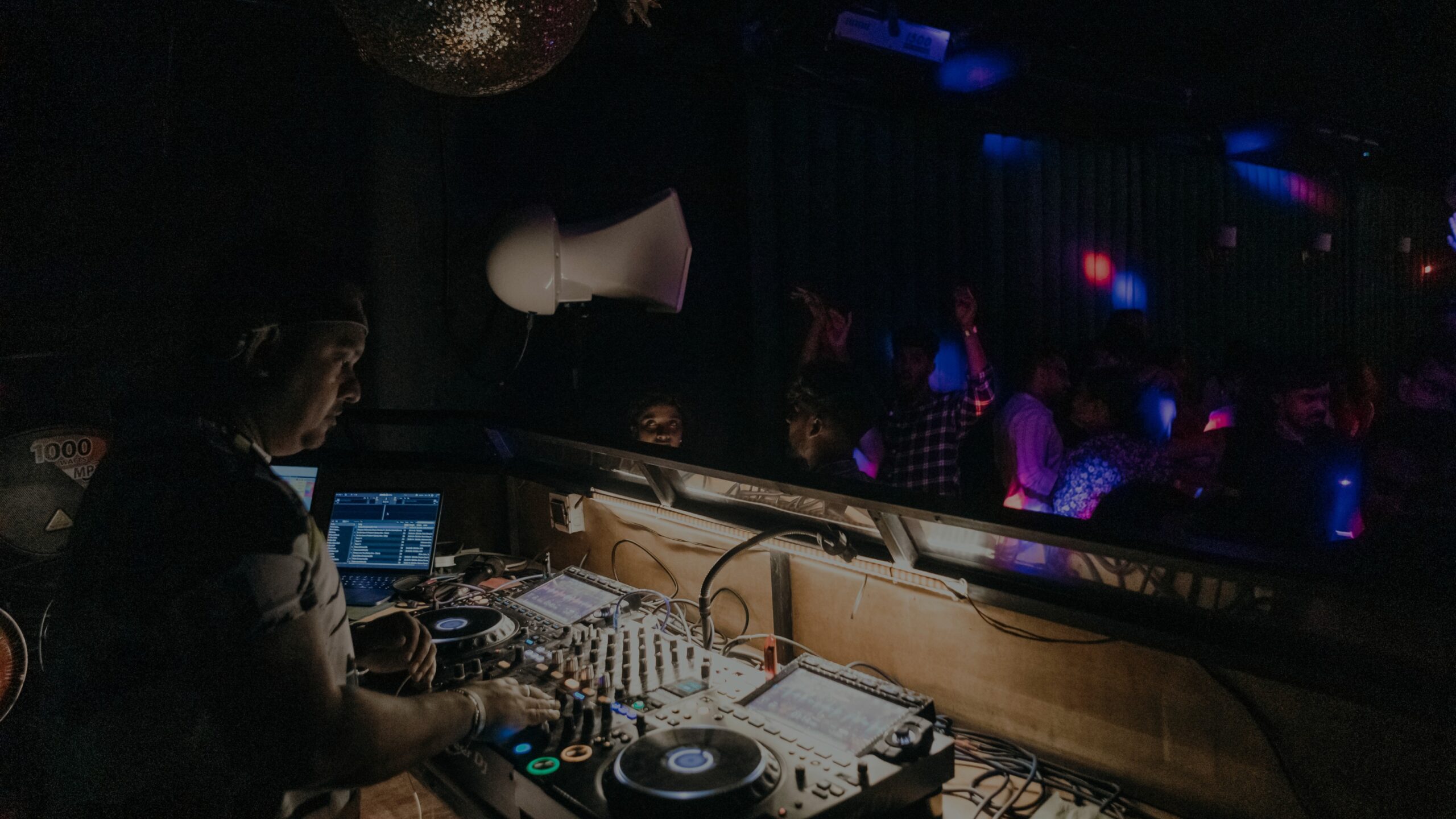 Rhythm and Blues (R&B) Hits the High Notes with Void Acoustics